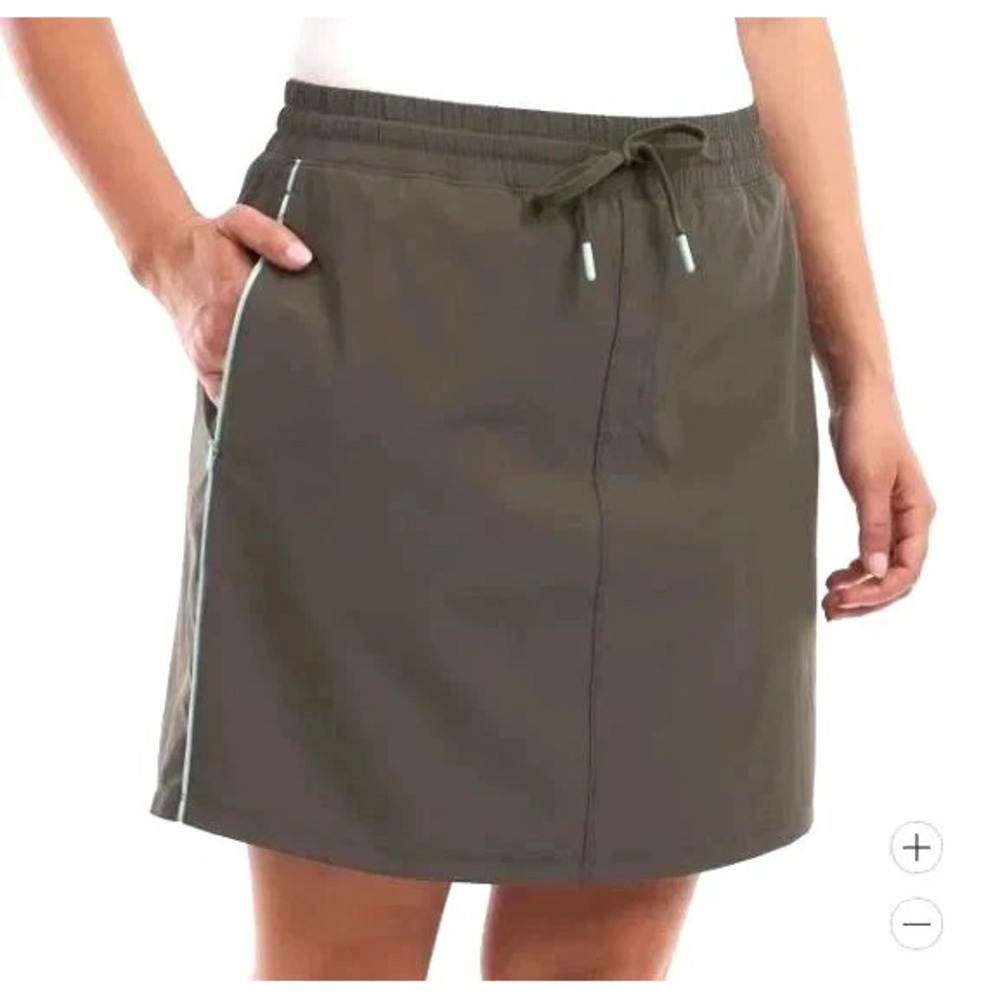 Elle Sport Women's Inner Pockets Drawstring Lightweight Skort, Green, Size Small